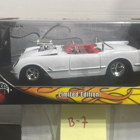 Hot Wheels - Picture 1 of 9